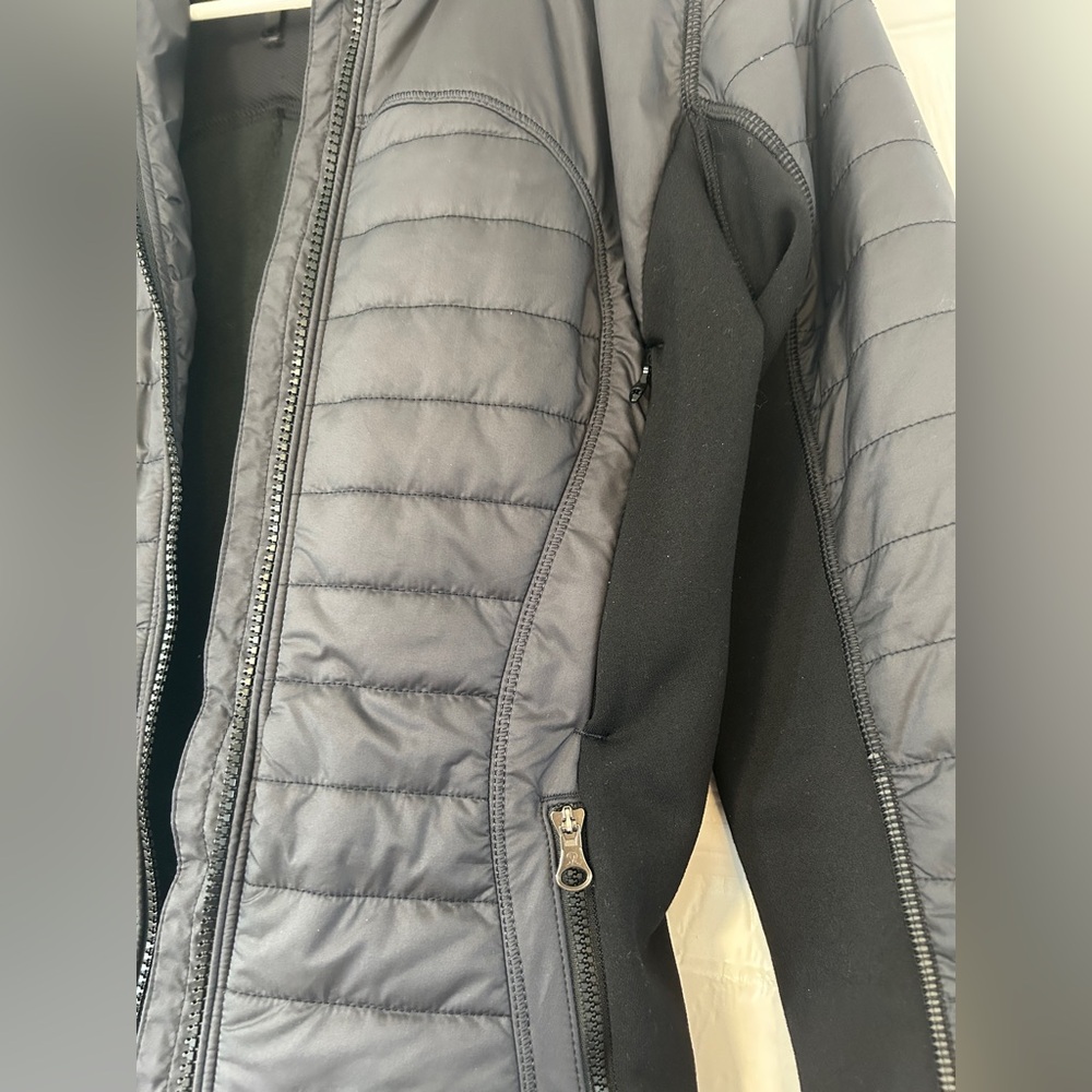 Lululemon First Mile Jacket - Picture 9 of 15